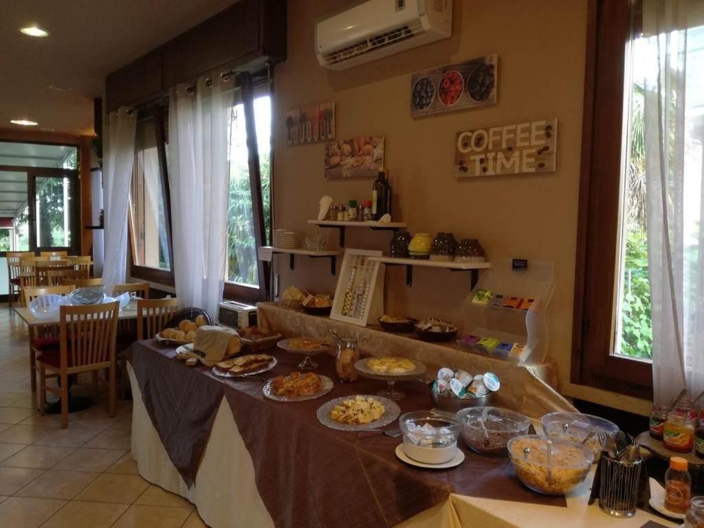 Appartamento Villa Elison Lazise Kültér fotó